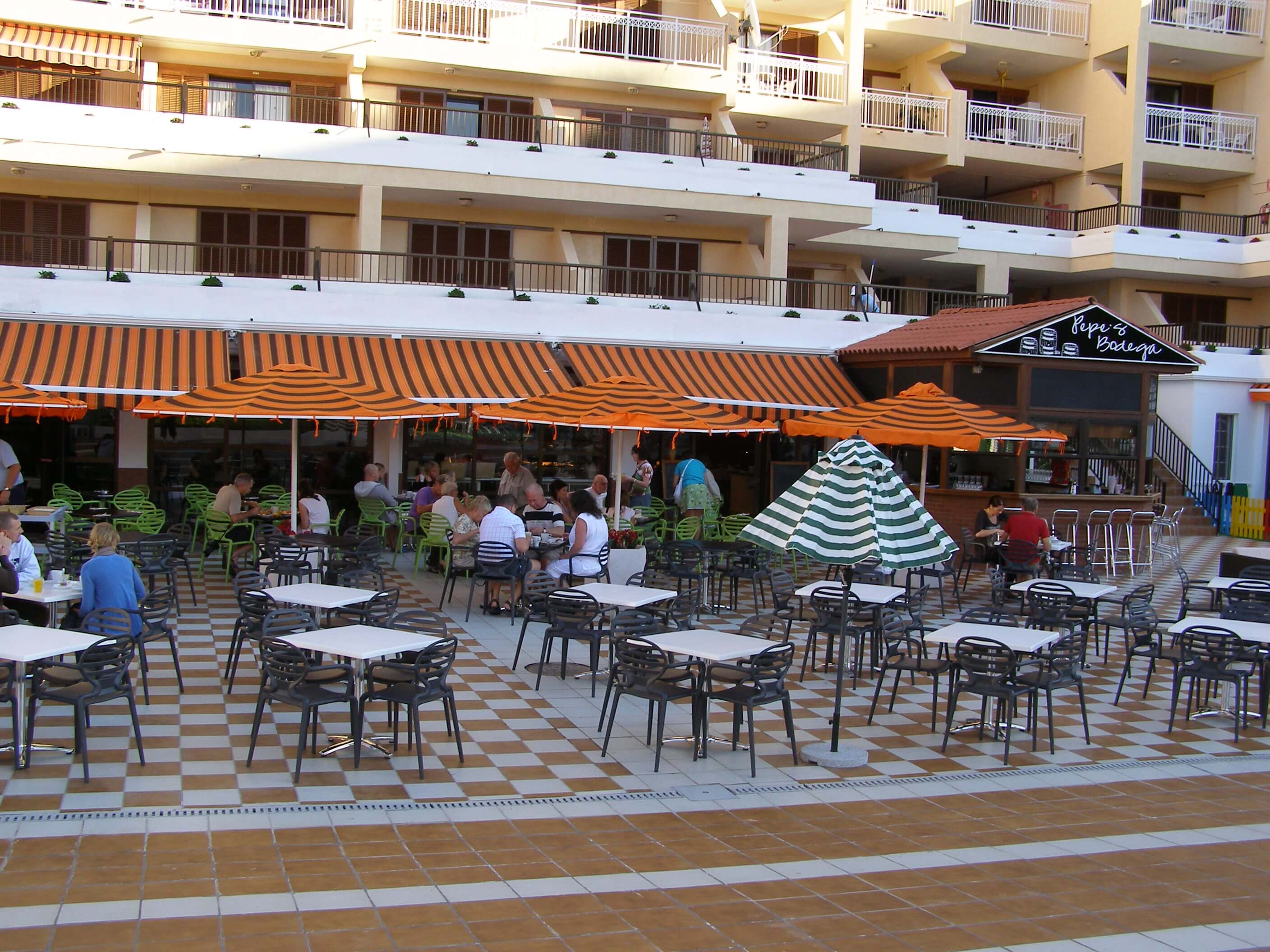 PEPE BODEGA Dec 2010 25 