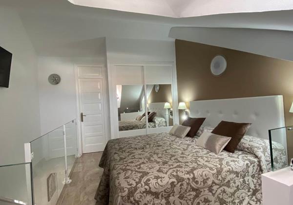 PS1 Apt 346 Aug 2020 16